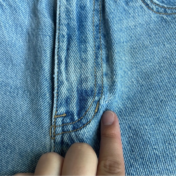 PacSun Light Wash‎ Straight Leg Mom Jean, Size 23 - Picture 6 of 9